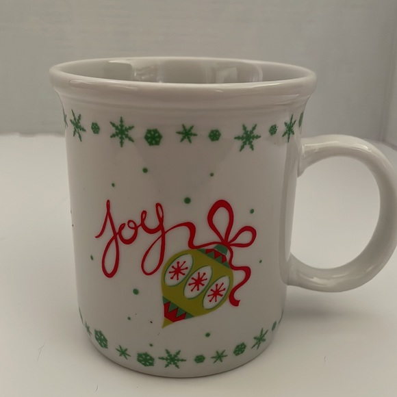 2005 Pair of Holiday Mugs - Picture 2 of 9